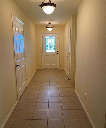 5th image of 1624 Nottingham Dr