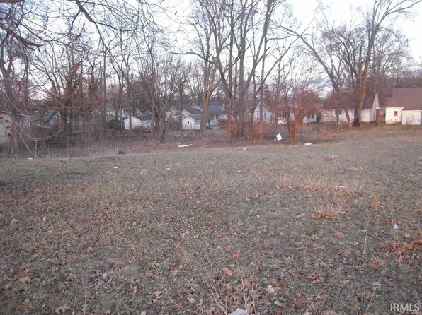 El Reno St, Elkhart, IN 46516