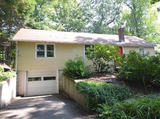 256 N Silver Ln, Sunderland, MA 01375
