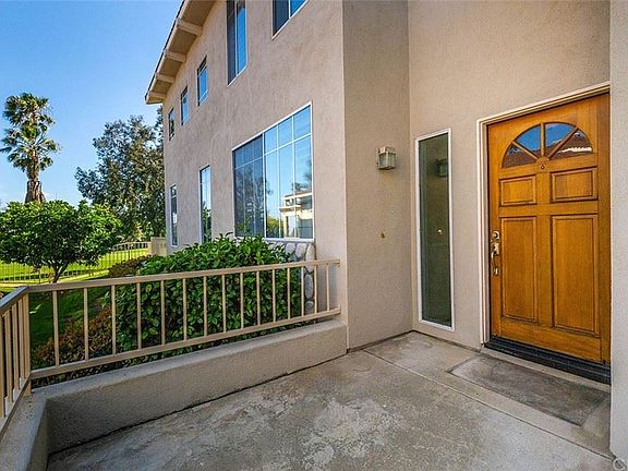 4th image of 1384 Upland Hills Dr N