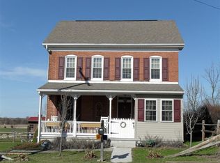 1155 Irishtown Rd, New Oxford, PA 17350