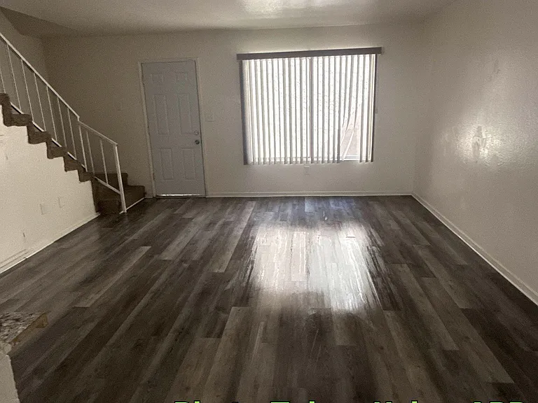 3321 Q St #C — Photo 5