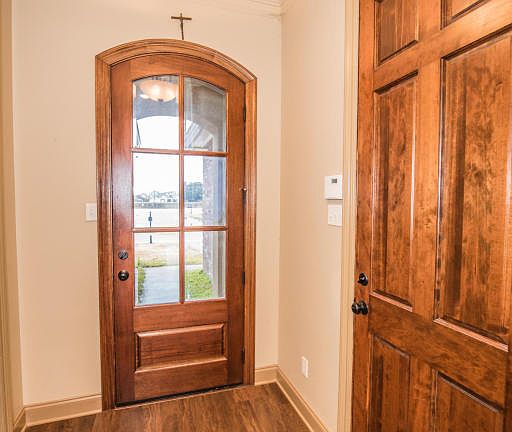 4th image of 128 Clover Leaf Dr