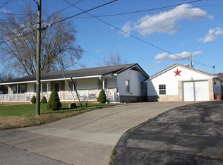 104 Chestnut St, Eleanor, WV 25070