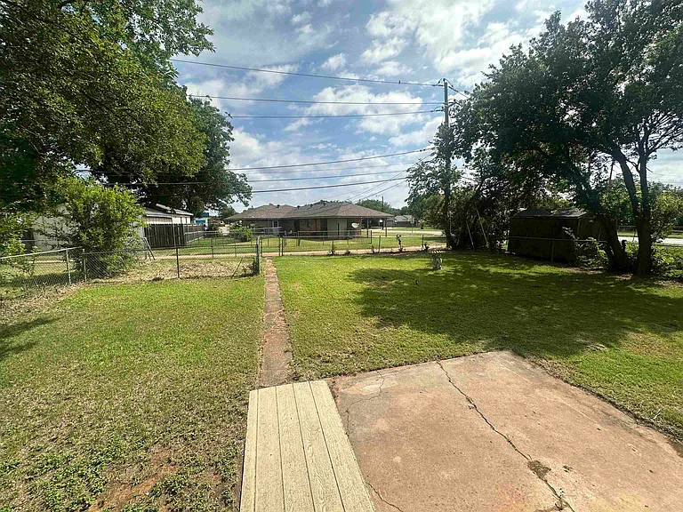 4355 Boren Ave — Photo 10