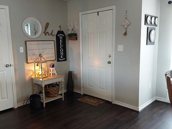 4th image of 604 Dela Cruz Dr