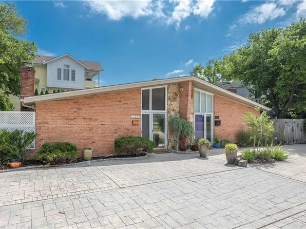 6205 Atlantic Ave #B, Virginia Beach, VA 23451