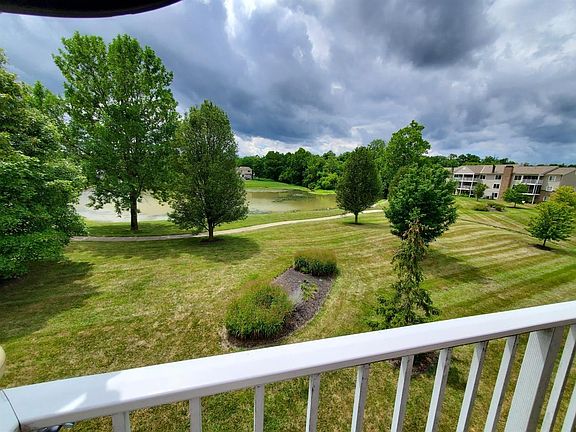4th image of 4321 N Shore Dr APT 301