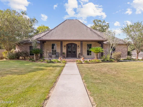 110 Oak Post Rd, Lafayette, LA 70503