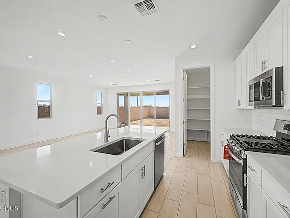 4th image of 1808 N 80TH Lane