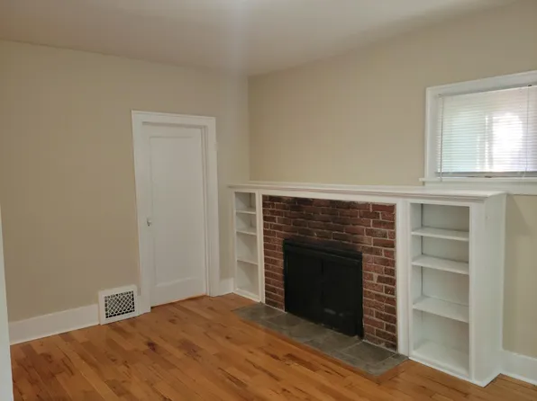 958 W Cross St, Ypsilanti, MI 48197