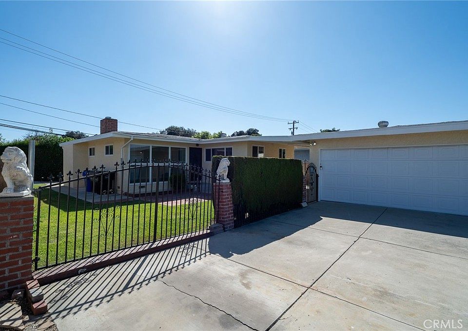1st image of 13830 Mulberry Dr