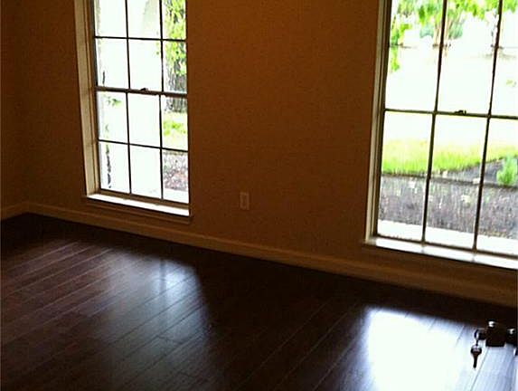 4th image of 2111 Briarcreek Blvd