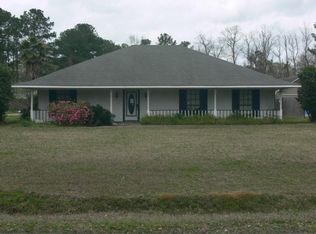 8199 Cecil Dr, Denham Springs, LA 70706
