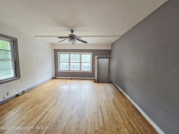 4th image of 821 W Fingerboard Rd