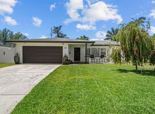 4196 10th St NE, Saint Petersburg, FL 33703
