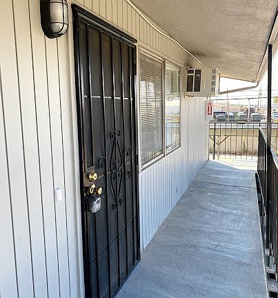 2nd image of 722 Cedar Ave Unit D