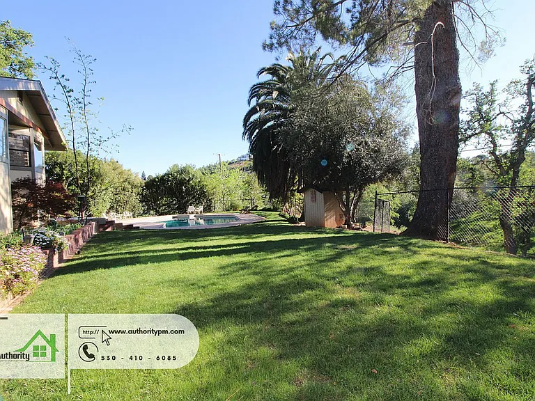 3350 Mountain Oak Dr — Photo 45