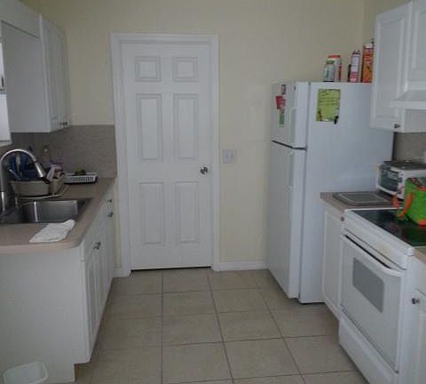 5th image of 4310 Hartsook Ave