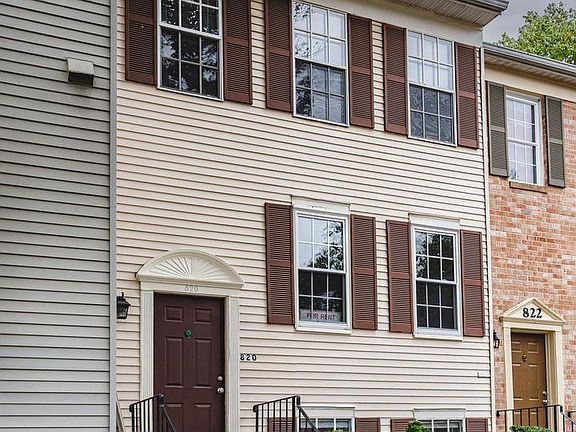 2nd image of 820 Ivy League Ln