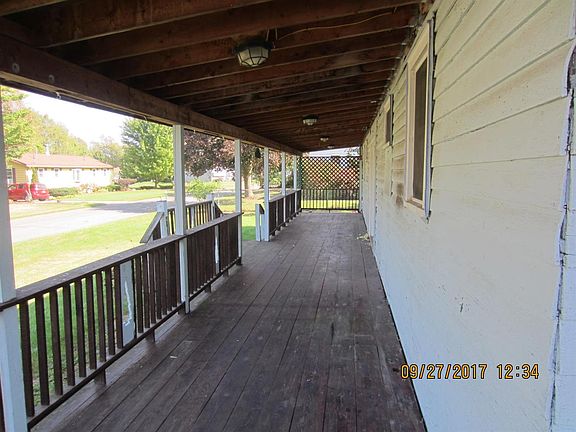 5th image of 146 Johnston Cir