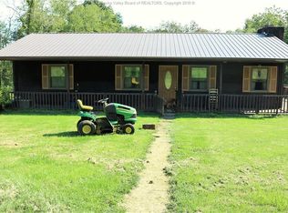 18176 Derricks Creek Rd, Charleston, WV 25320