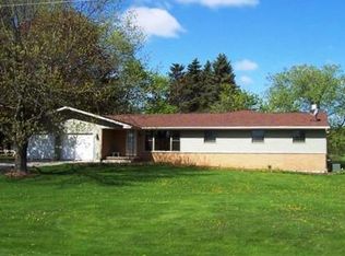 N2633 Sleepy Hollow Rd, Kewaunee, WI 54216