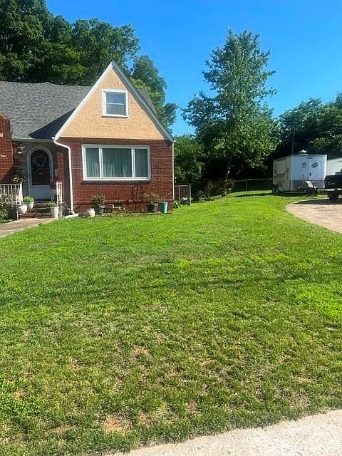 2nd image of 1017 Druid Cir
