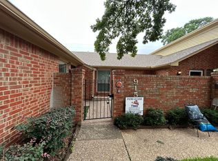 915 Cedarland Blvd, Arlington, TX 76011