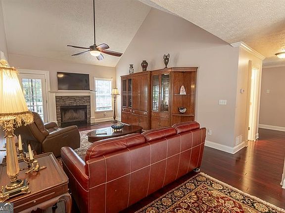 2nd image of 3880 Byrnwycke Dr