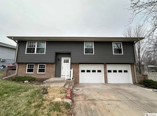 7607 Huntington Ave, Lincoln, NE 68507