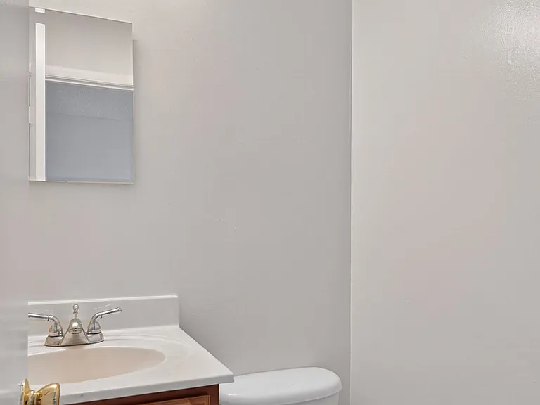 Woodlocke Apartments — Photo 47