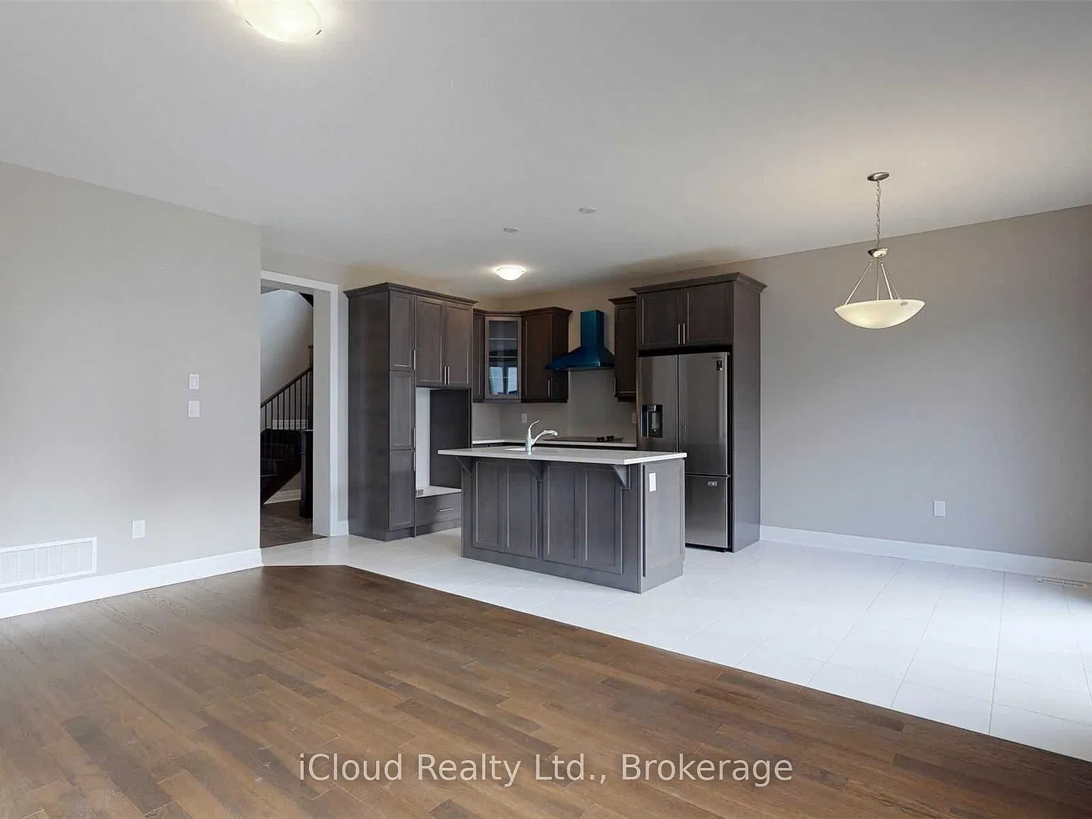4 bed, $4,000 — Photo 3