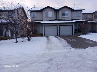 72 E Arthur Close, Red Deer, AB T4R3M5