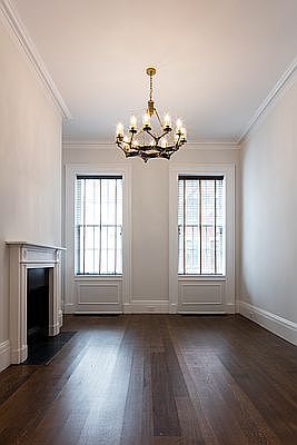 4th image of 134 W 4th St APT A