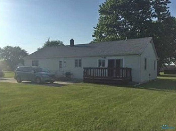 2nd image of 715 Hart Ave