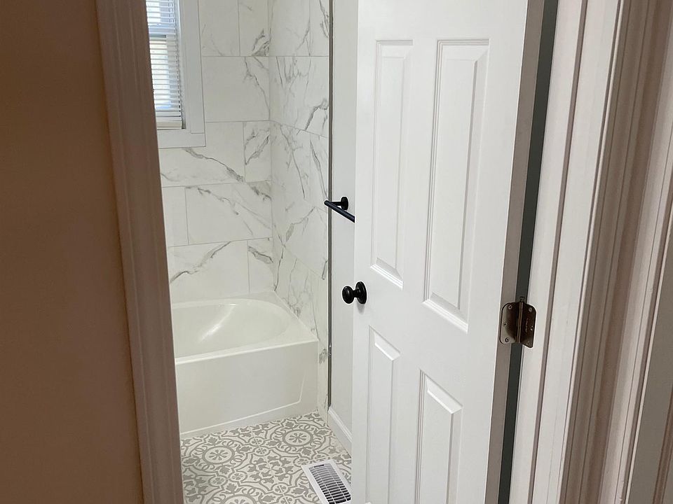 1222 Woodsboro Dr, photo 7