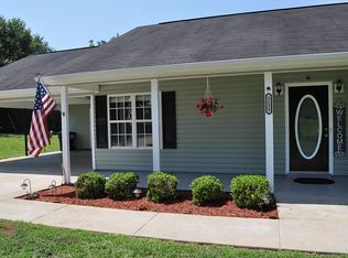 1535 Bexton Rd, Moreland, GA 30259