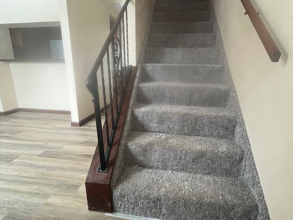 3rd image of 150 S Lakeside Dr #6