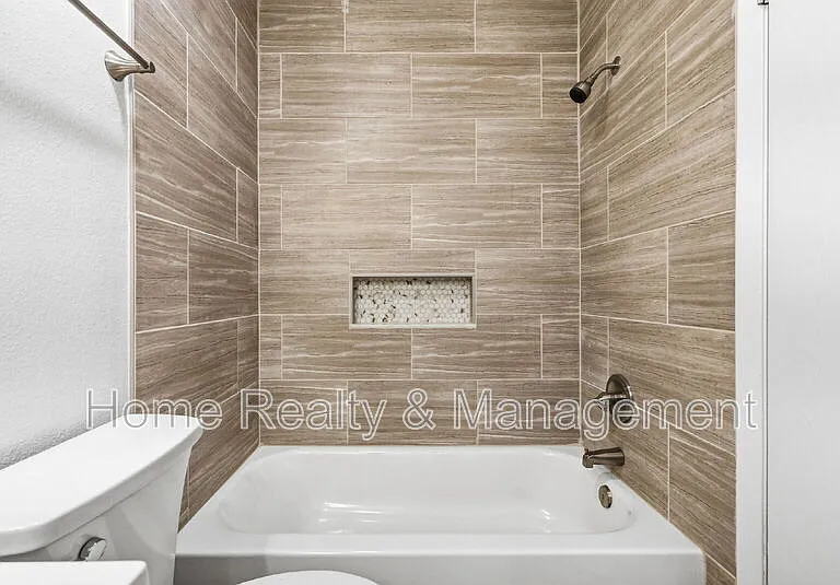 11731 Sherman St — Photo 11