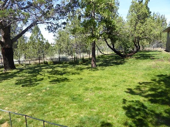 3rd image of 63910 Old Bend Redmond Hwy
