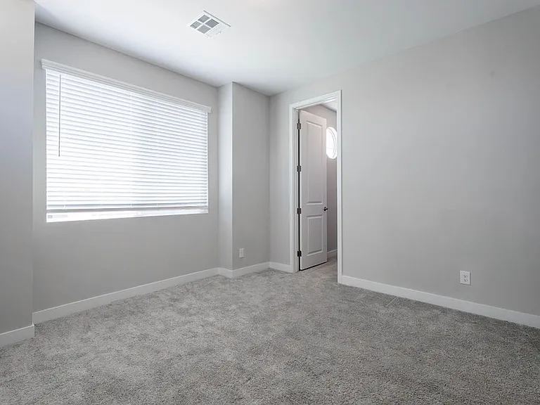 10620 Carnes Ave — Photo 21