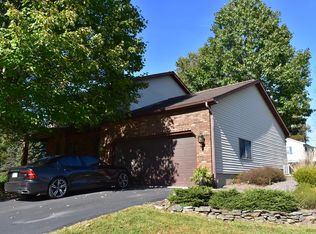 90 Gates Rd, Shavertown, PA 18708