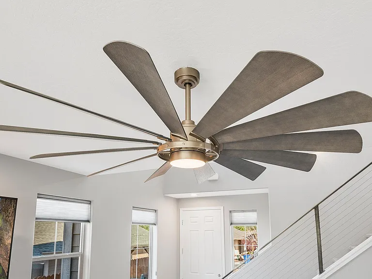 1196 N Waterside Dr — Photo 5