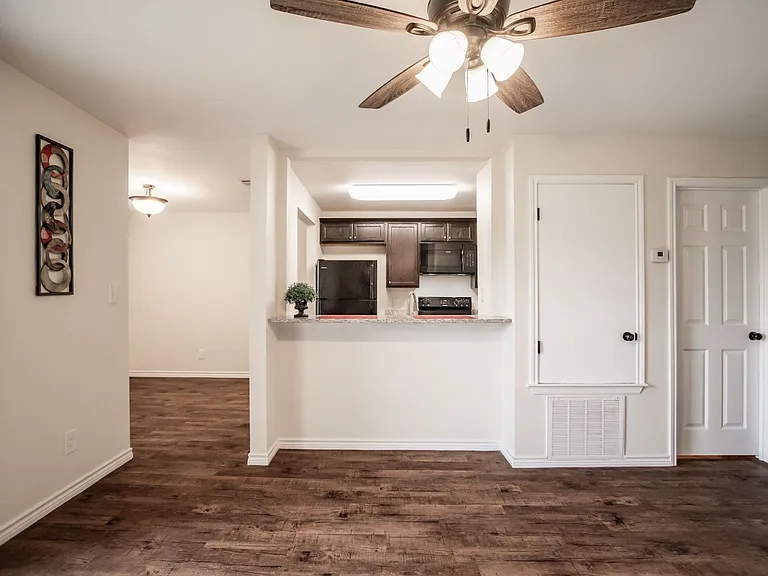 The Villas Apartments — Photo 54