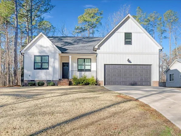 104 Shawnee Dr, Louisburg, NC 27549