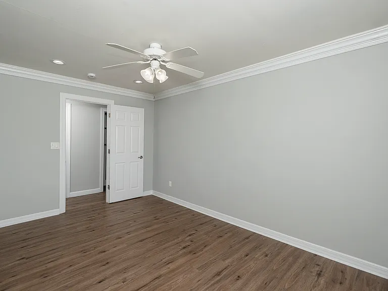 Fairfield Waterside At Sayville — Photo 30