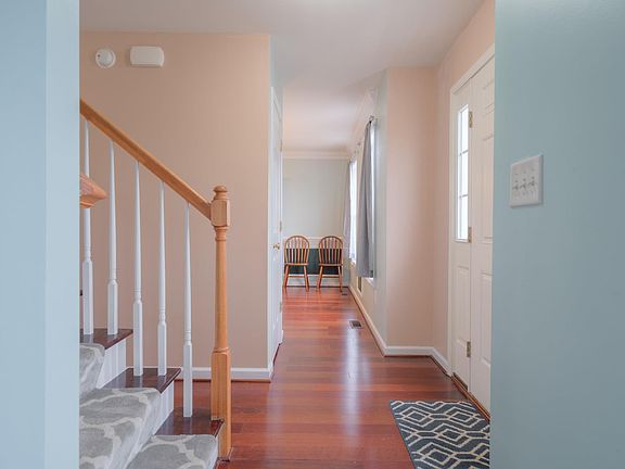 5th image of 475 Majestic Dr NW