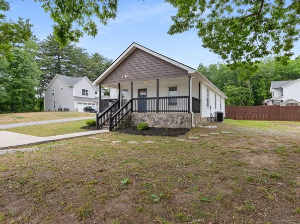 615 Old Rutherford Rd, Taylors, SC 29687