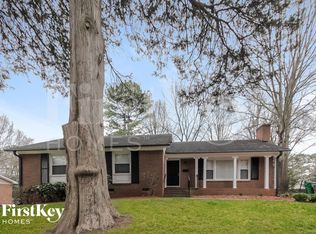 7031 Ridgebrook Dr, Charlotte, NC 28210